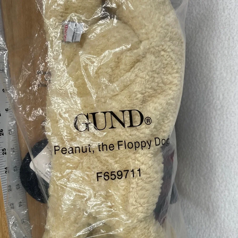 GUND Peanut the Floppy Dog Plush Cream Black Patch Avon 2002 F659711 New
